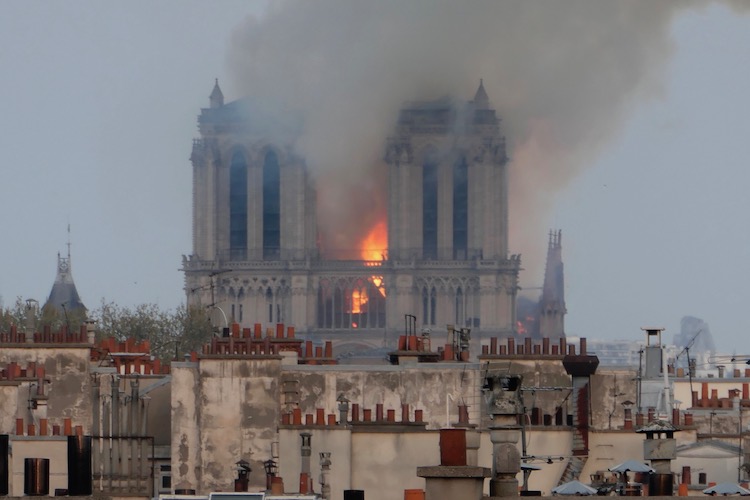 close-up-chimney-pots-flames